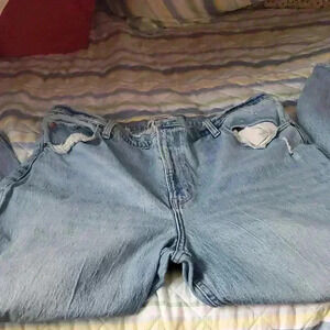 ☆☆☆Abercrombie & Fitch ripped jeans